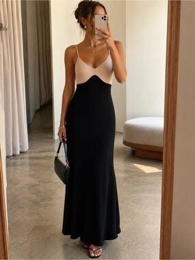 NWT Two-Tone Knit Maxi Dress Sculpting Slip Small
